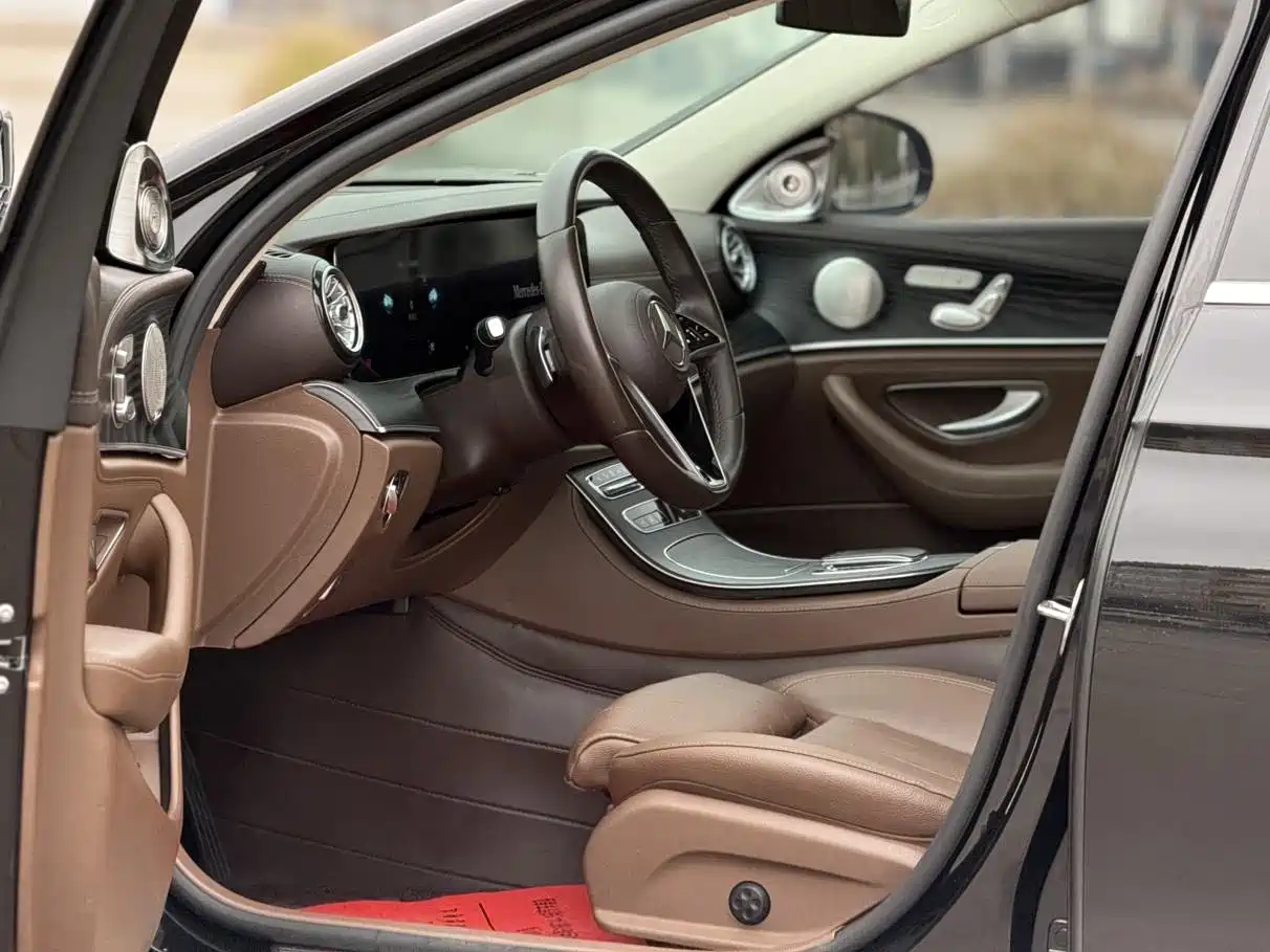 Mercedes-Benz E-Class 2022 E 300 L Luxury фото 5
