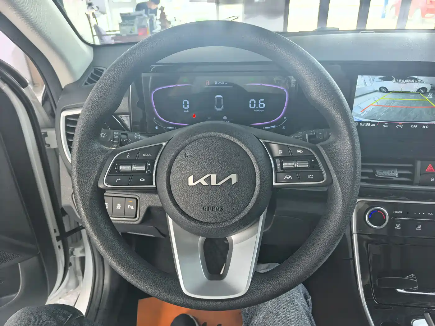 Kia Seltos 2023 1.5L CVT Luxury Edition фото 20