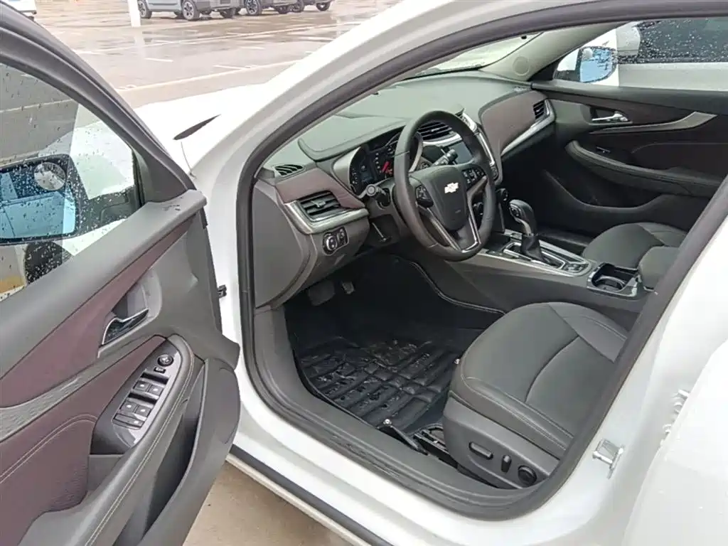 Chevrolet Malibu 2016 1.6T Automatic Luxury Edition фото 16