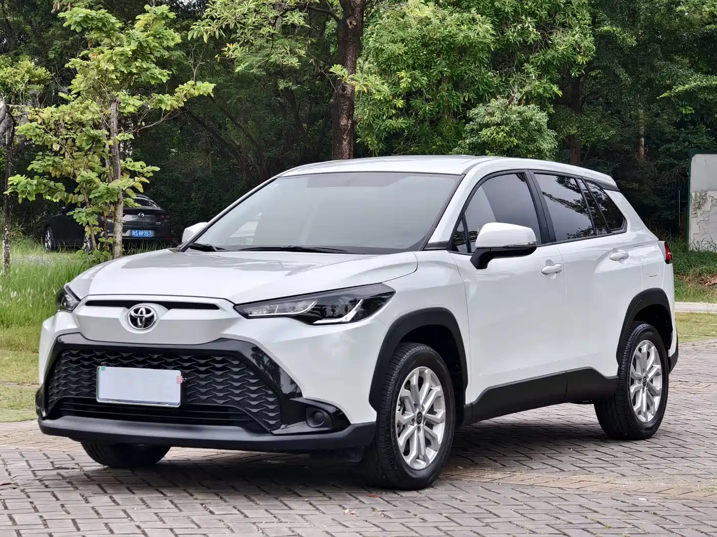 Фото 1 - Toyota Frontlander