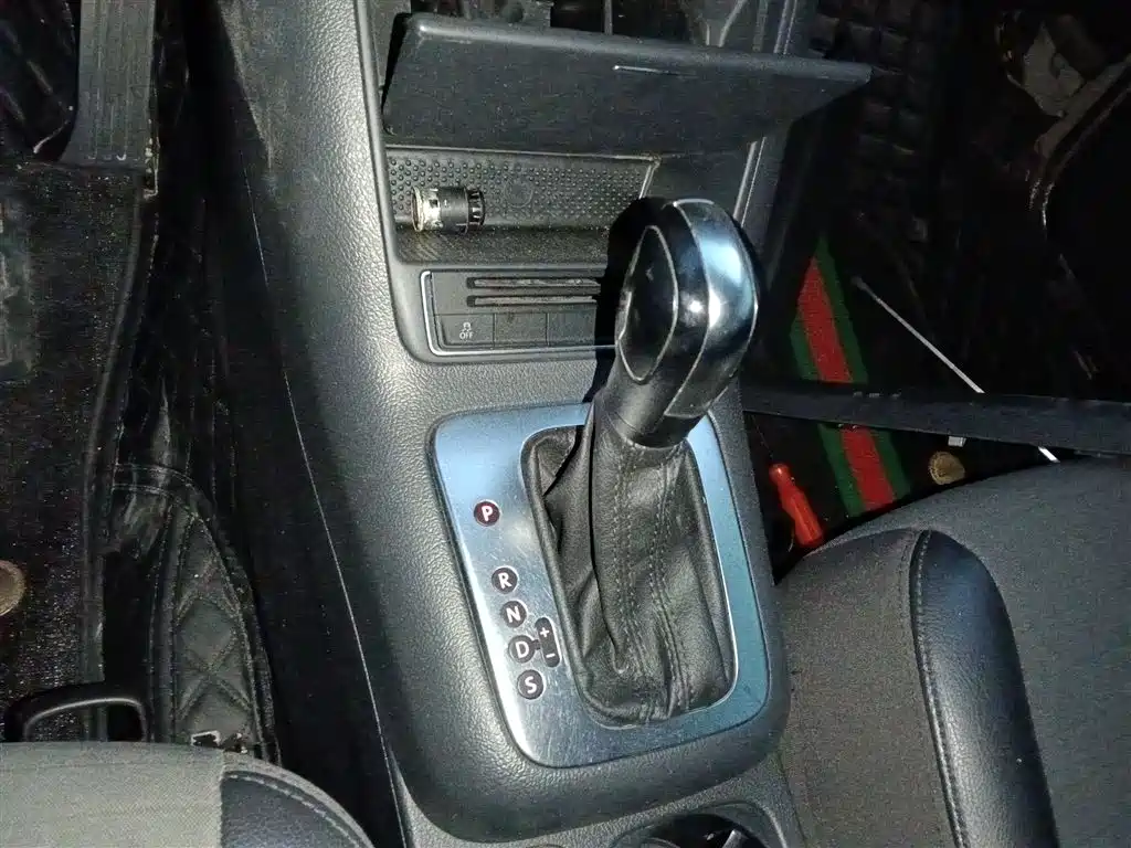 Volkswagen Tiguan 2015 1.8TSI Automatic 2WD Trendline фото 11
