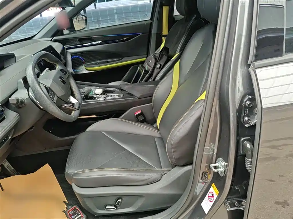 CHANGAN UNI-V