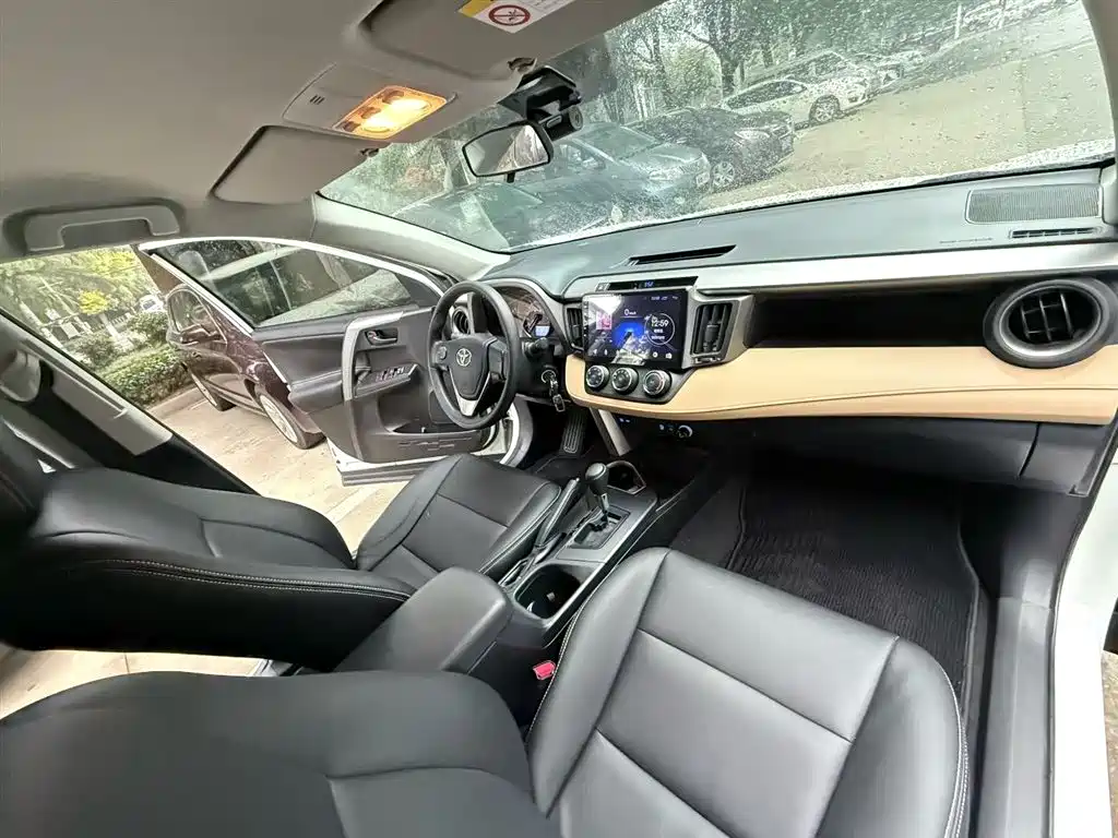 Toyota RAV4 Rongfang 2019 2.0L CVT 2WD Urban Edition China VI фото 14