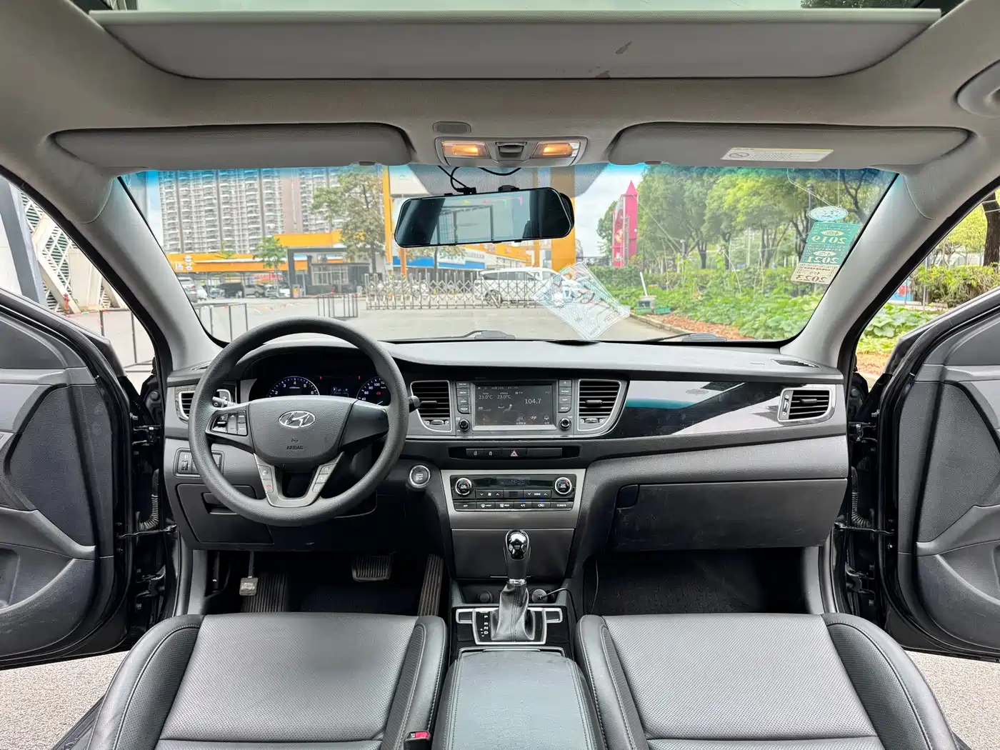 Hyundai Mistra 2016 1.8L Automatic Smart GLS фото 7