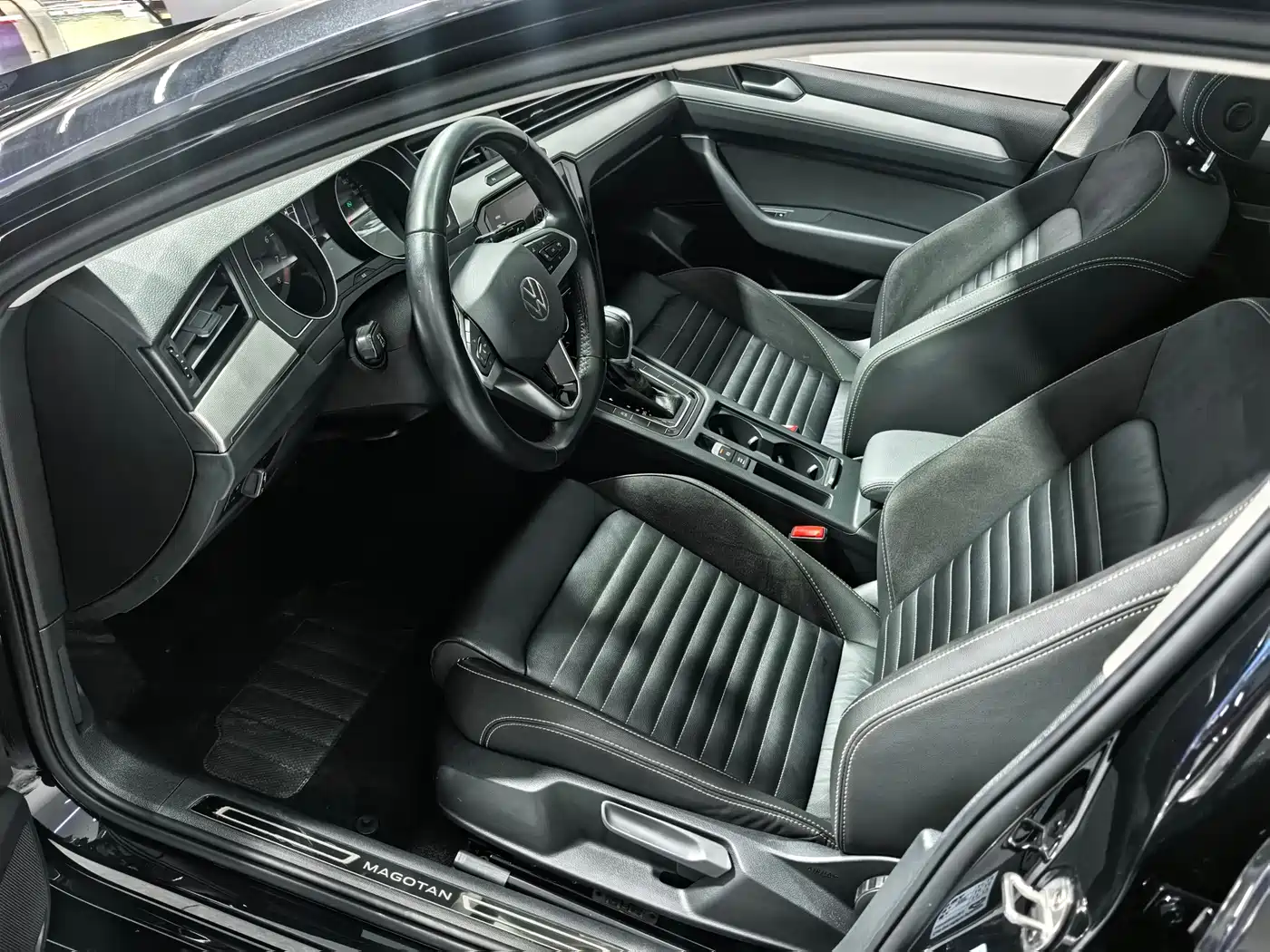 Volkswagen Magotan 2020 280TSI DSG Comfort фото 4