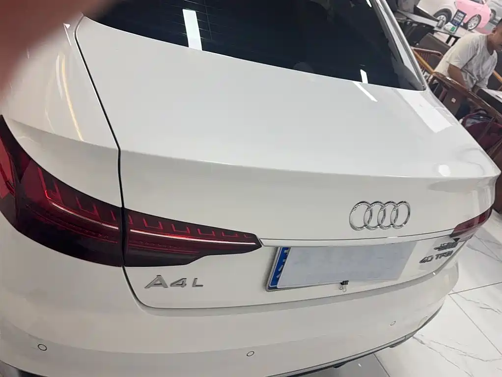 Audi A4L 2020 40 TFSI Fashion Dynamic Edition фото 6