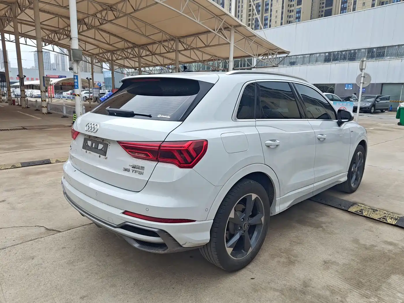 Audi Q3 2023 35 TFSI Fashion Dynamic (1.4T) фото 12