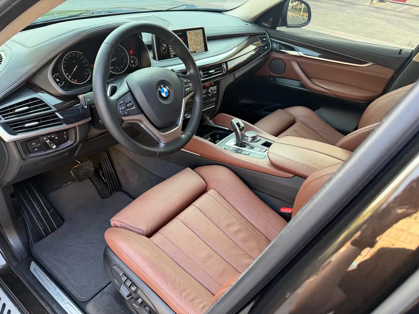 BMW X6 2015 xDrive35i Luxury Model фото 7