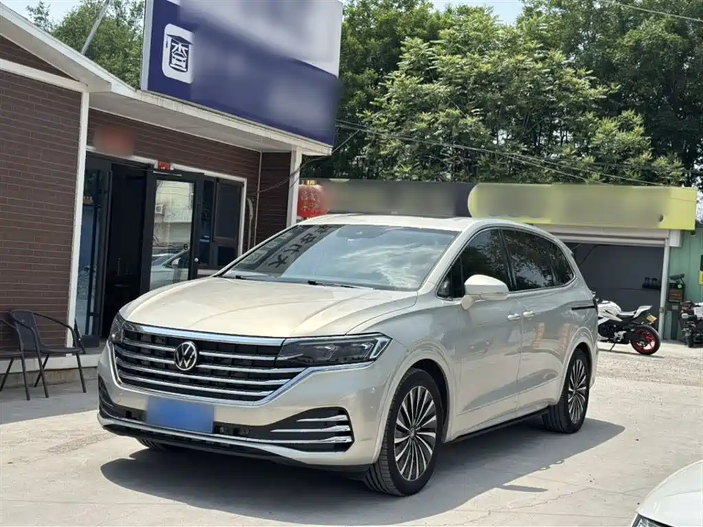 Volkswagen Viloran 2020 380TSI Premium