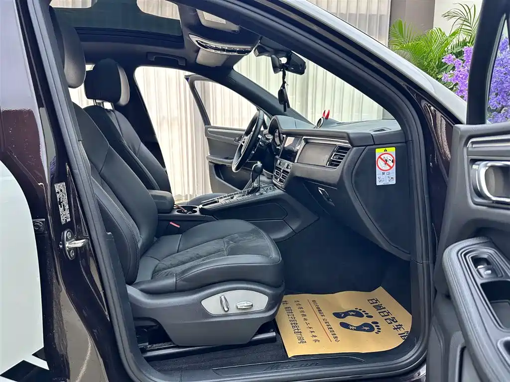 Porsche Macan 2018 Macan 2.0T фото 11