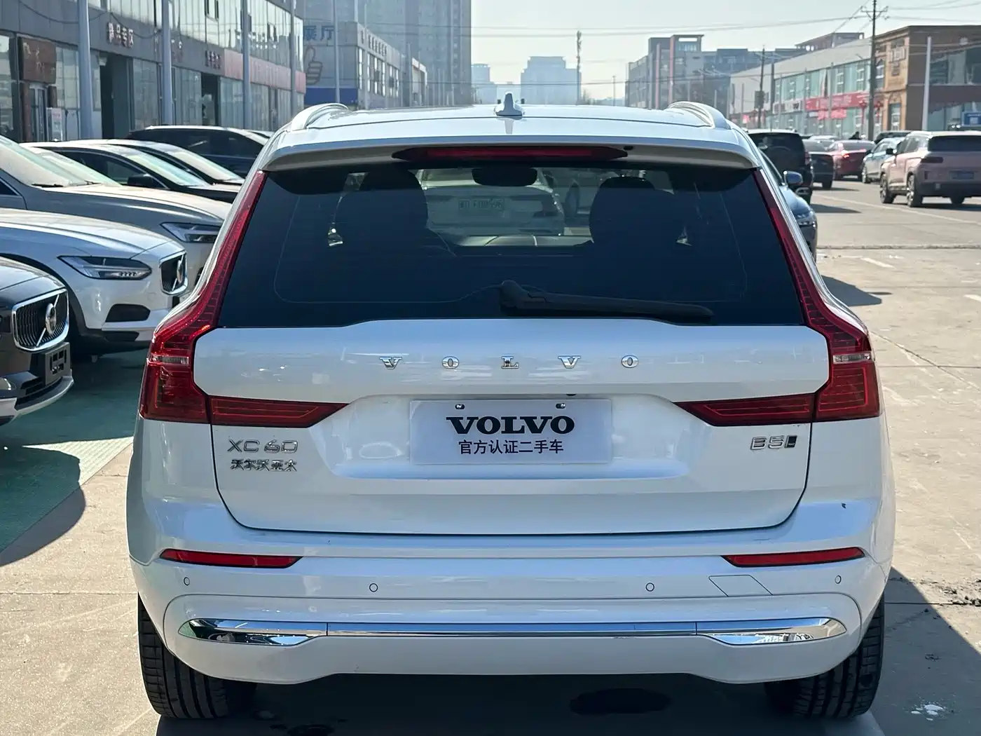 Фото 4 - Volvo XC60