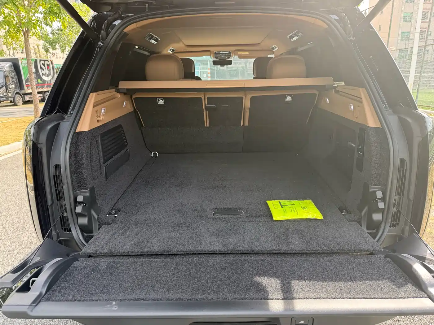 Land Rover Range Rover 2024 3.0 L6 400PS Genesis Extended фото 17