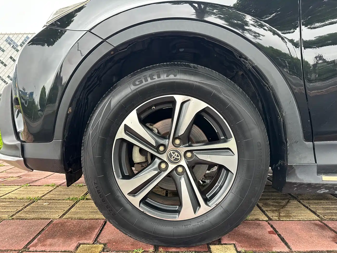 Toyota RAV4 Rongfang 2015 2.0L CVT 2WD Trend Edition фото 7