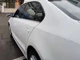 Фото 4 - Volkswagen Sagitar