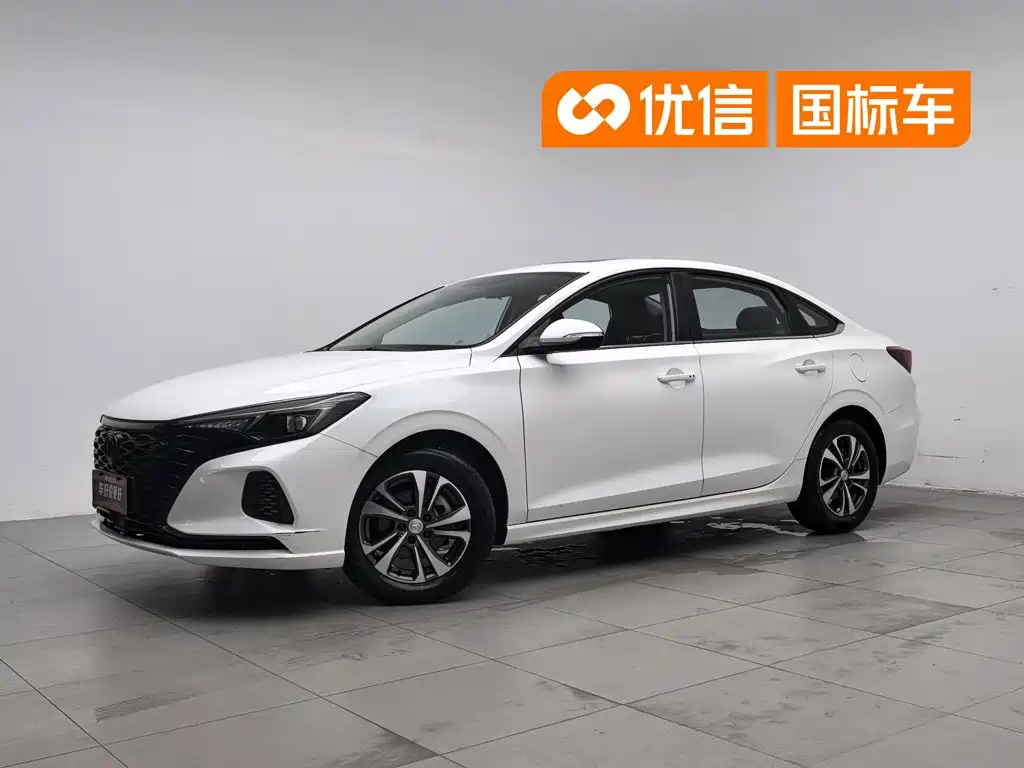 Фото 1 - Changan Eado