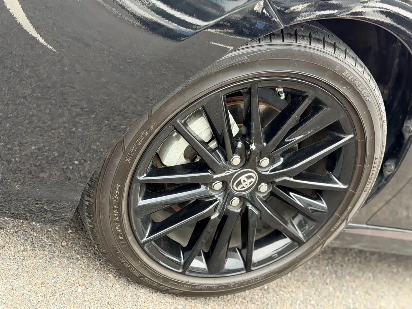 Toyota Camry 2023 2.0S Knight Edition фото 12