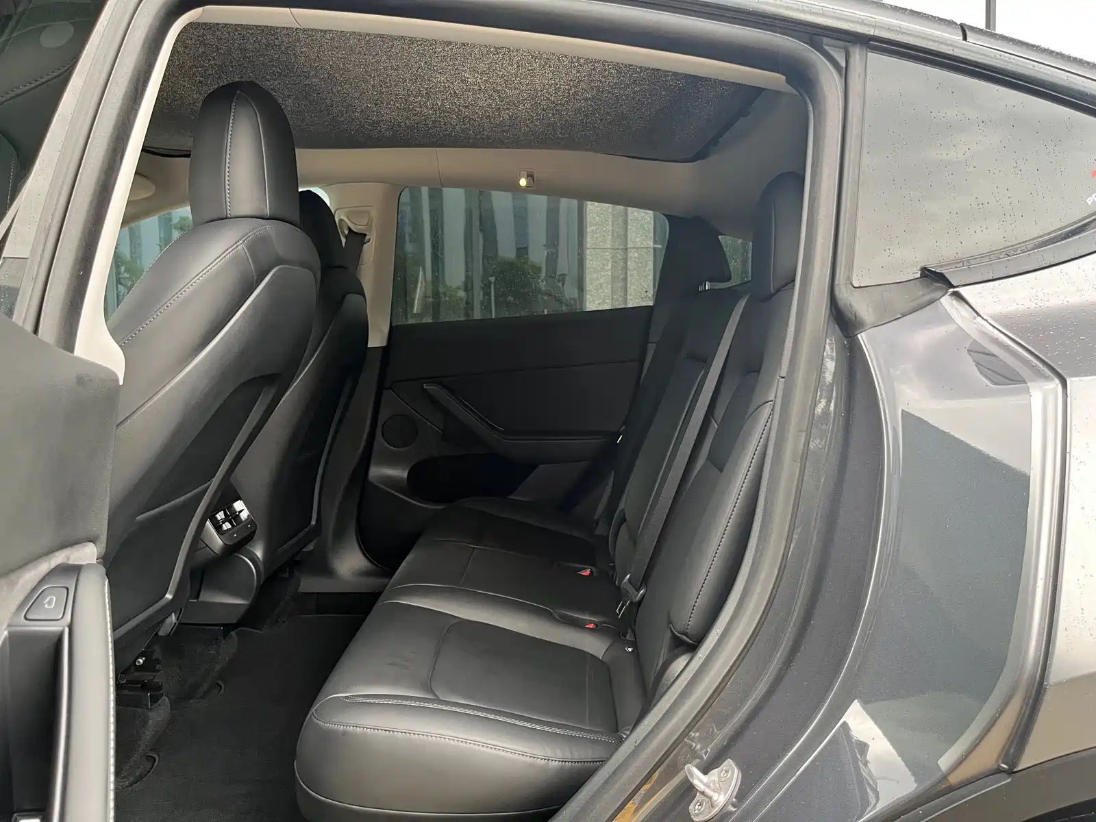 Фото 9 - Tesla Model Y