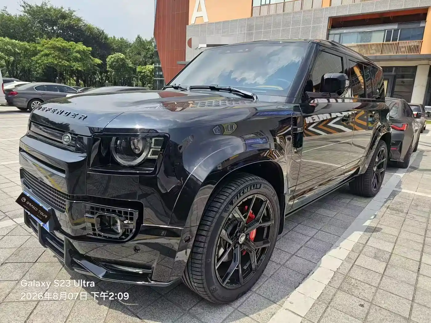 Land Rover Defender