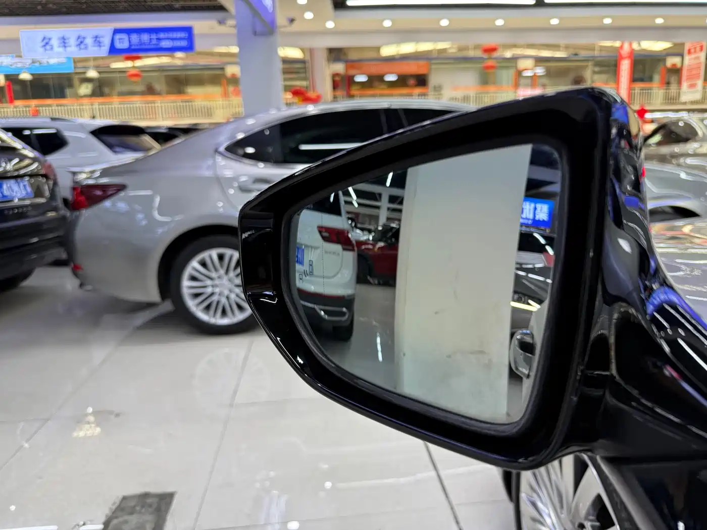 Lexus ES 2018 300h Executive Edition China V фото 13