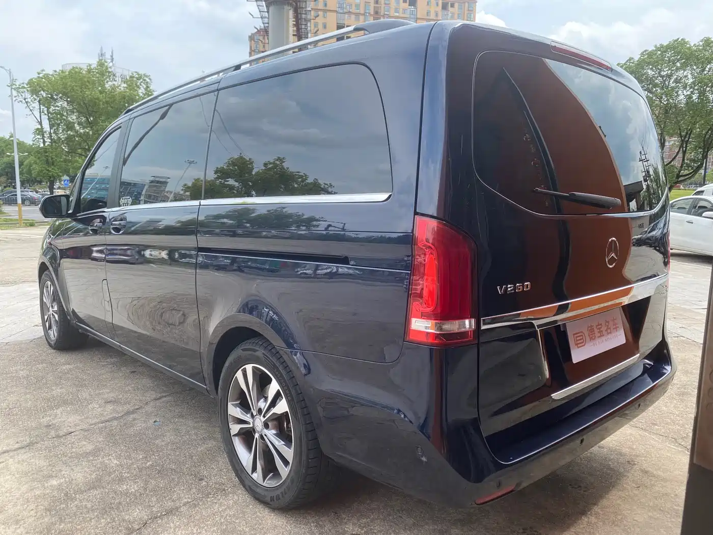 Mercedes-Benz V-Class 2018 V 260 Premium Edition China V фото 12