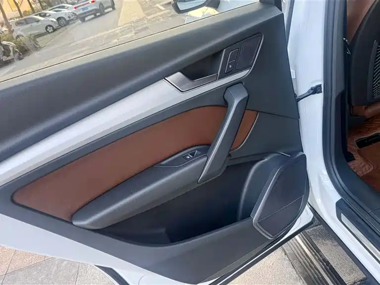 Audi Q5L 2018 40 TFSI Premium Progressive China VI фото 14