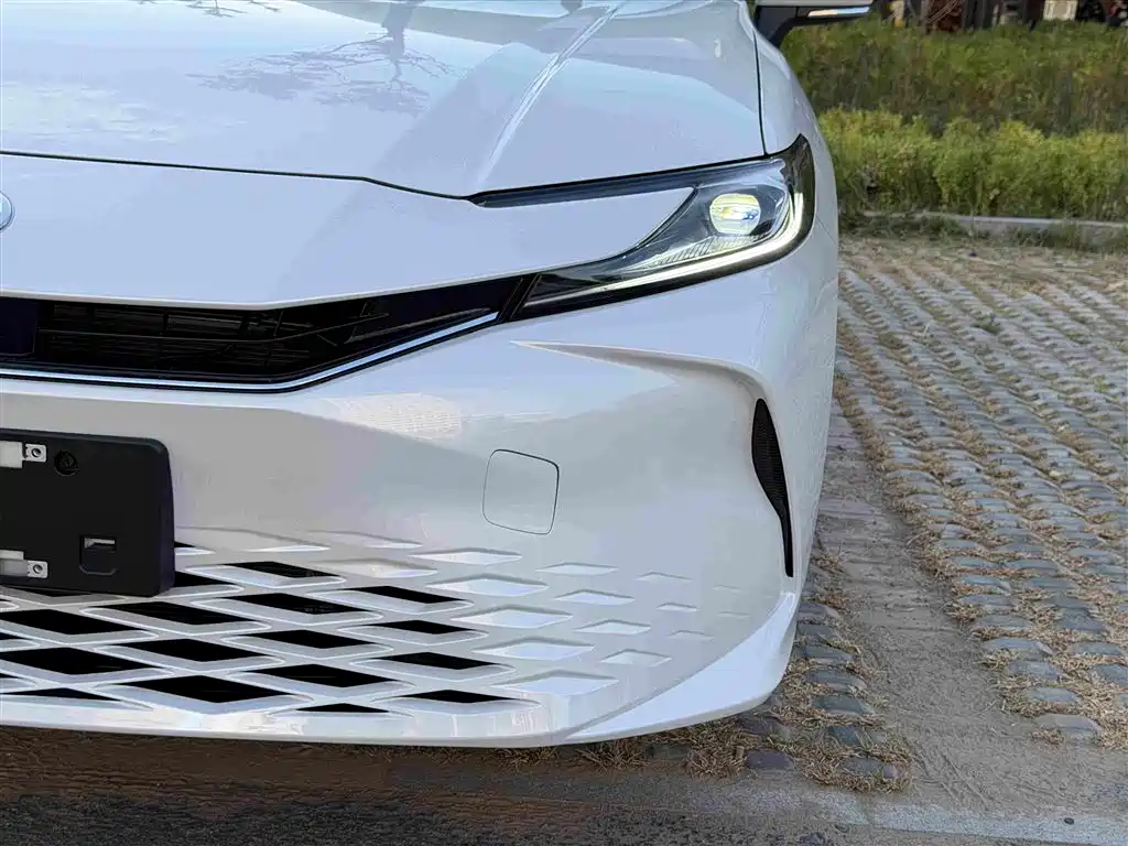 Toyota Camry 2026 2026 Hybrid 2.0HE Elite Edition