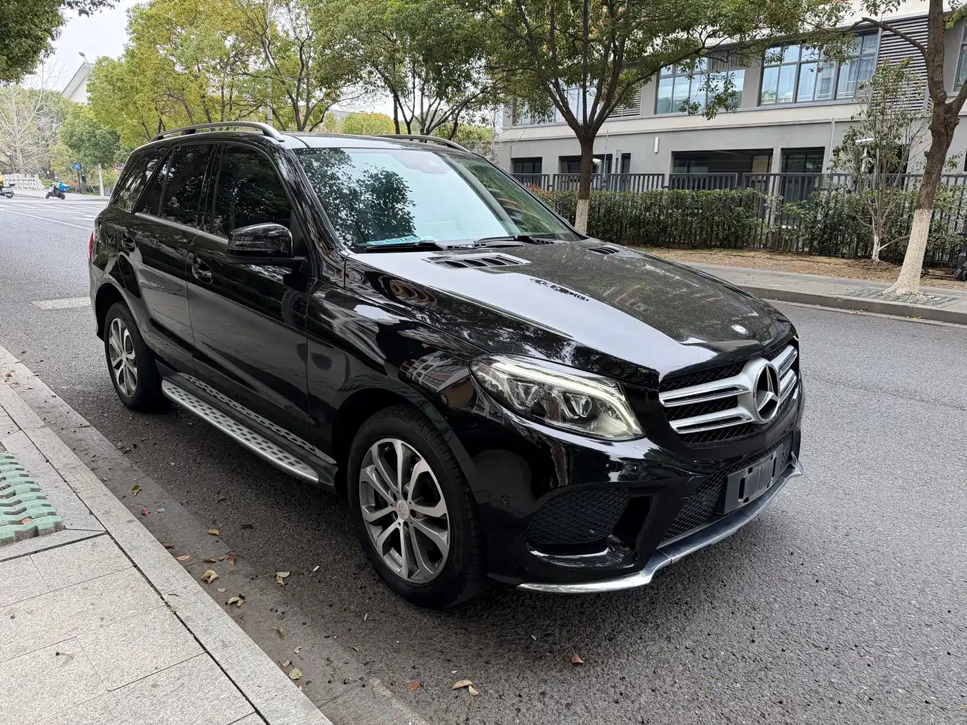 Mercedes-Benz GLE 2016 GLE 320 4MATIC Dynamic фото 3