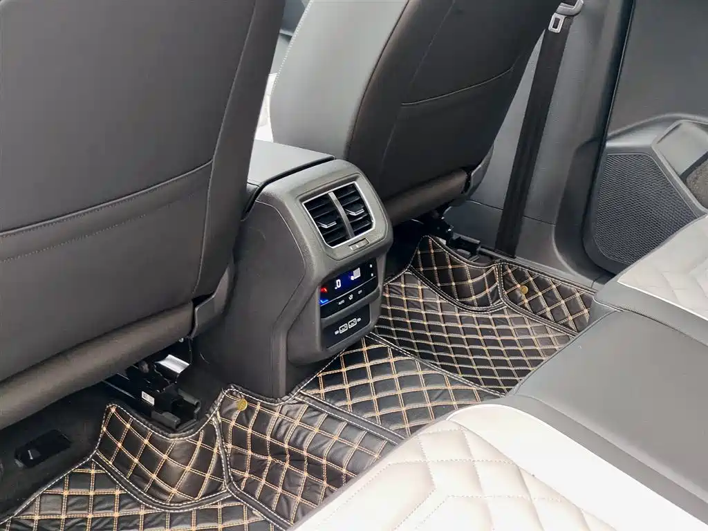 Volkswagen Tayron 2024 300TSI 2WD Luxury Plus Advanced фото 9