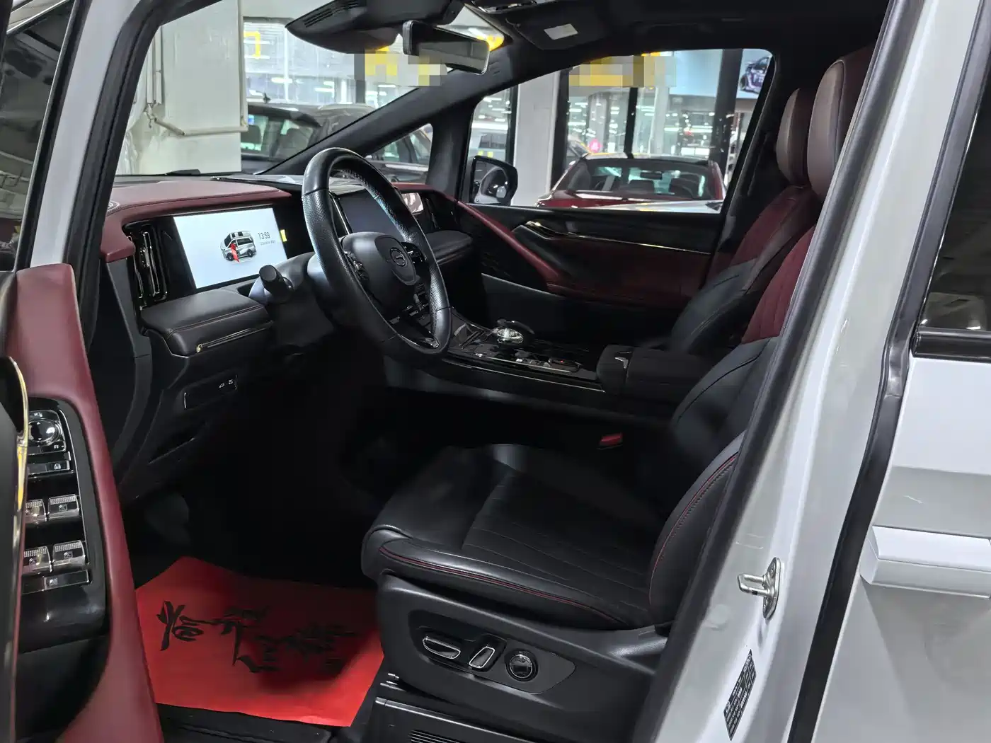GAC Trumpchi Trumpchi M8 2023 Model Master Series Hybrid Royal Edition фото 6