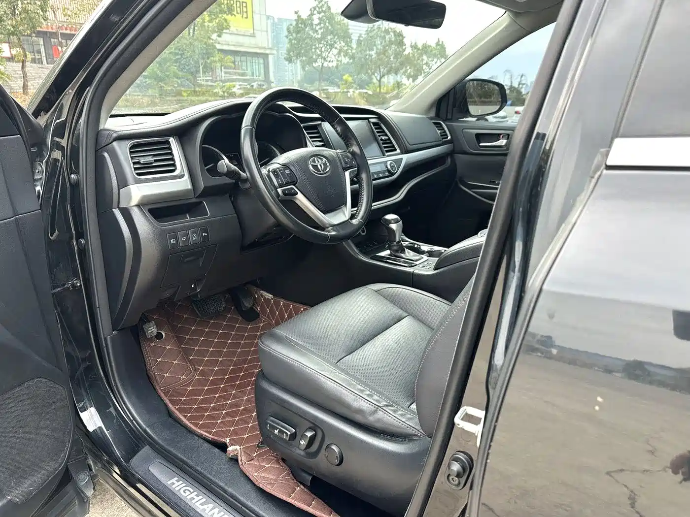 Toyota Highlander 2018 2.0T 4WD Premium 7-seater China VI фото 5