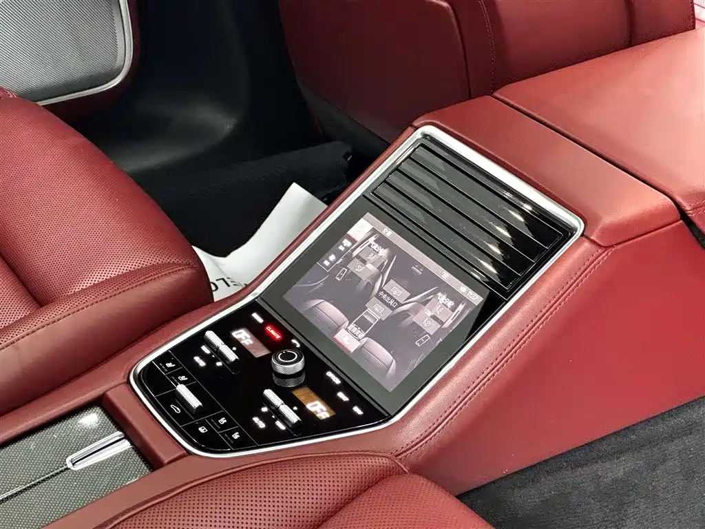 Porsche Panamera 2017 Panamera Turbo 4.0T фото 32