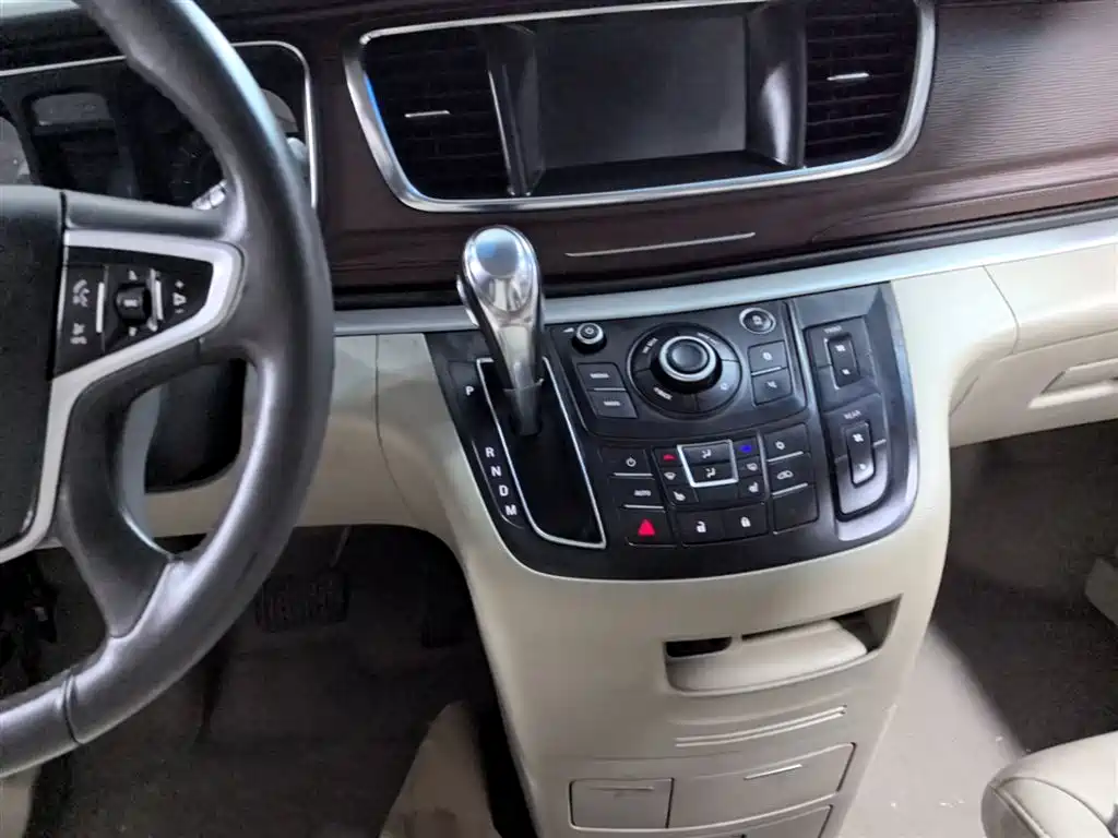 Buick GL8 2017 25S Premium Model China V фото 14