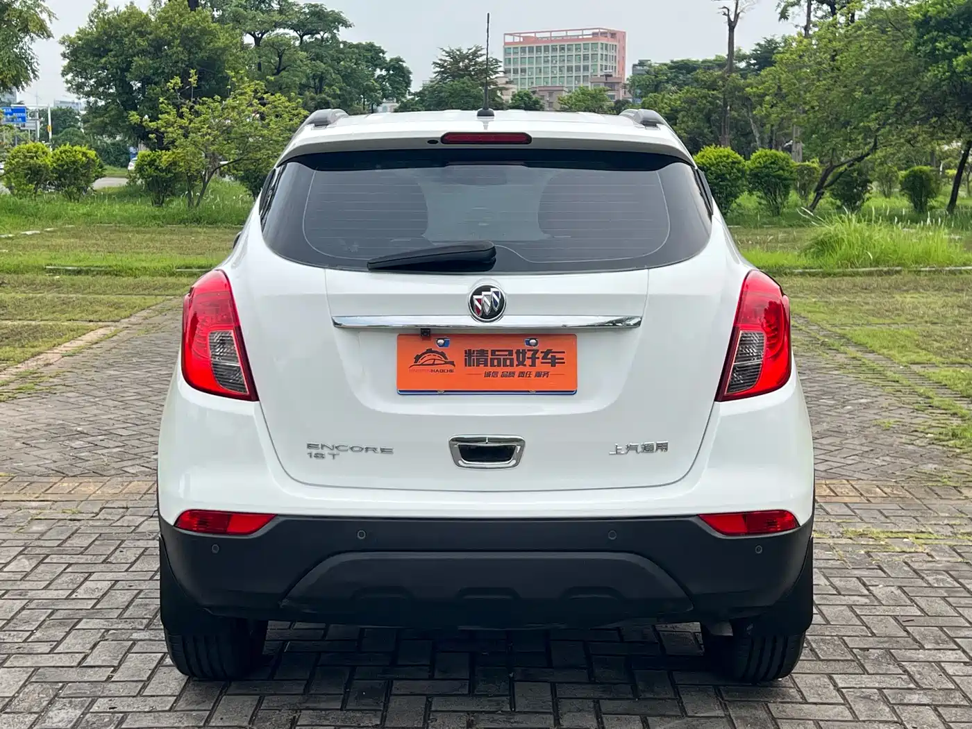 Photo 16 - Buick Encore