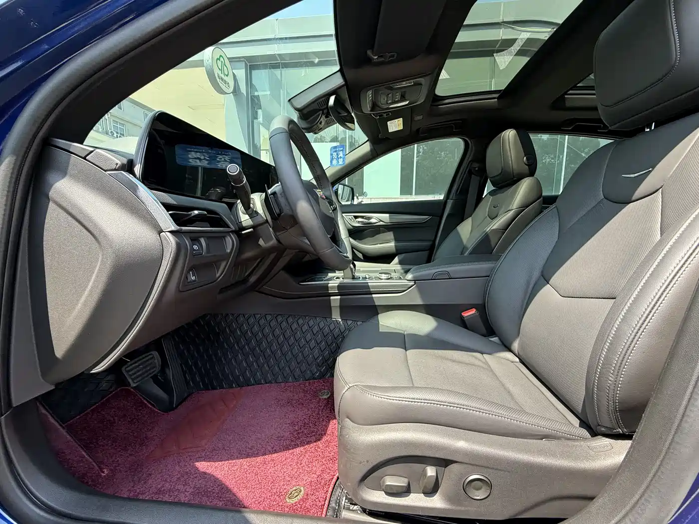 Cadillac CT5 2024 28T Luxury Model Pro фото 8