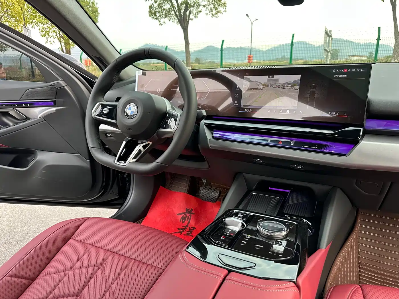 BMW 5 Series 2025 525Li M Sport Package фото 14