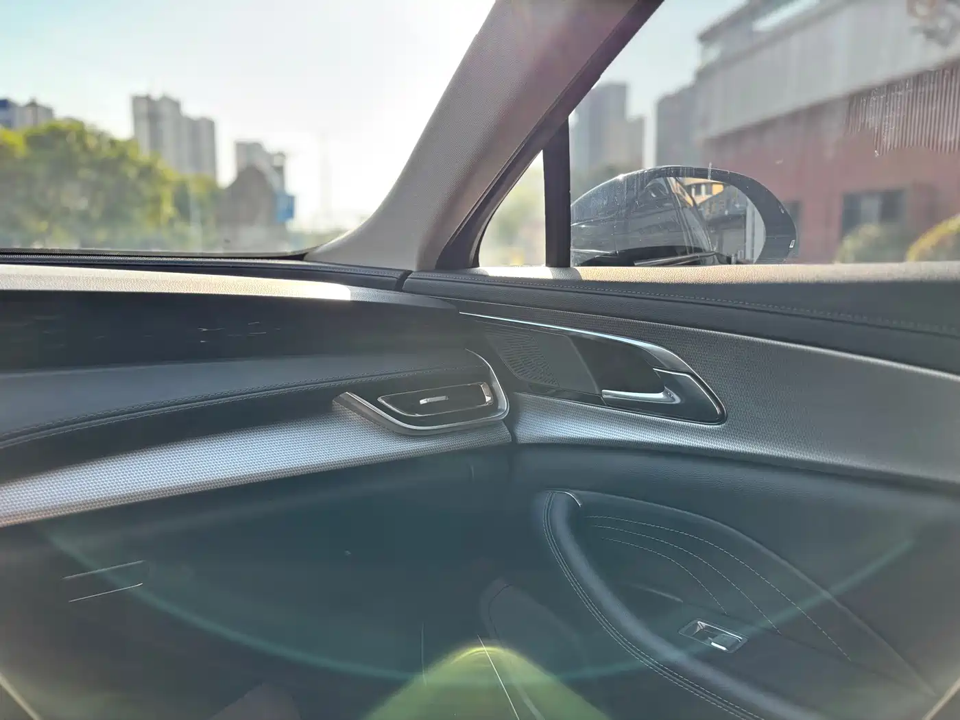Hongqi H5 2024 1.5T DCT Smart Connect Flag Rhythm Edition фото 16
