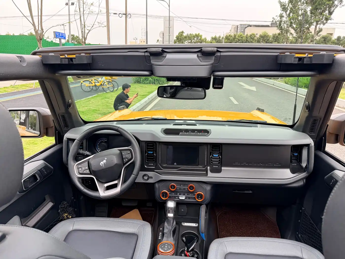 Ford Bronco (Import) 2024