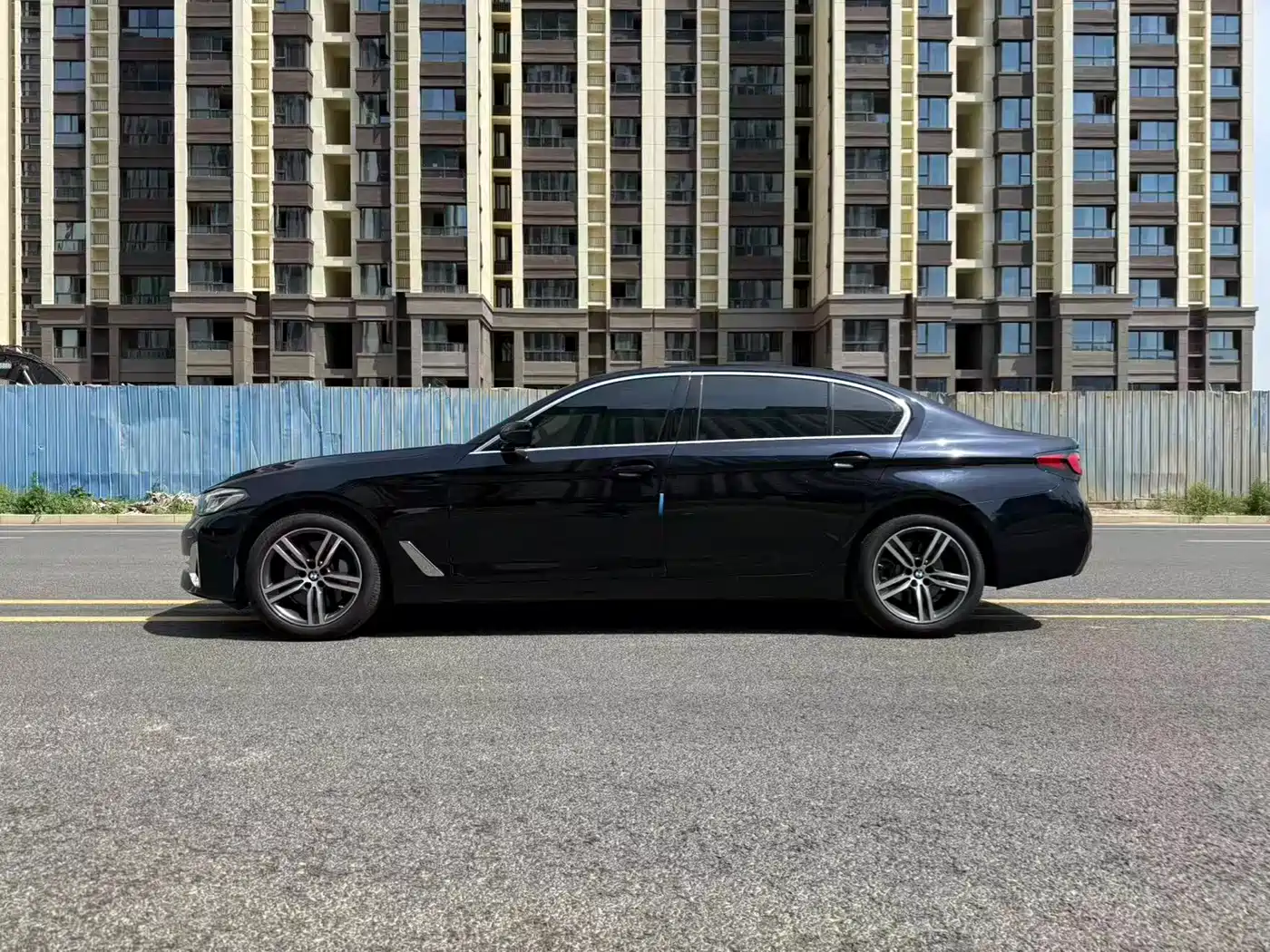 BMW 5 Series 2022 530Li Leading Luxury Package фото 4