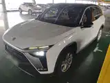 Фото 1 - NIO ES8