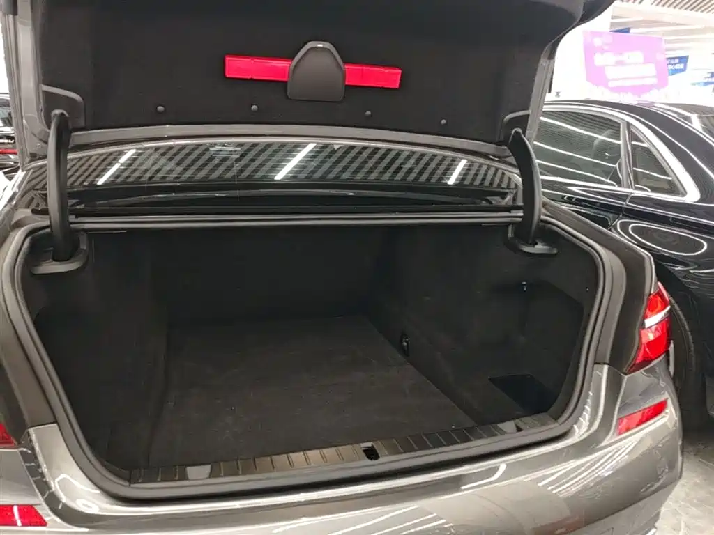 BMW 7 Series 2018 730Li Premium Type M Sport Package фото 19
