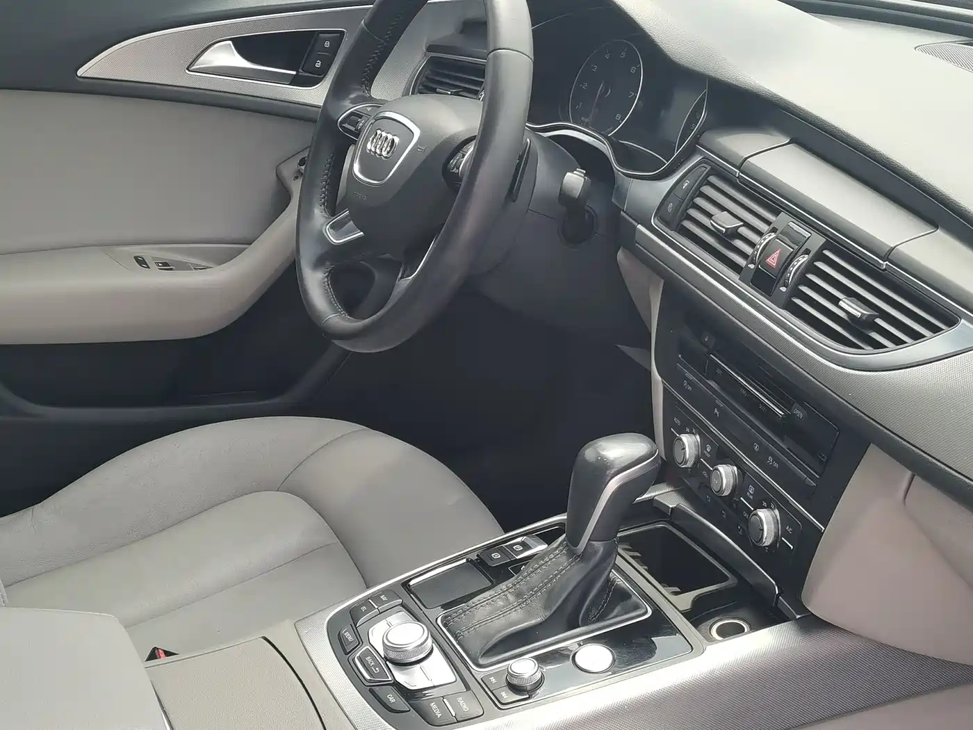 Audi A6L 2016 TFSI Technology фото 23