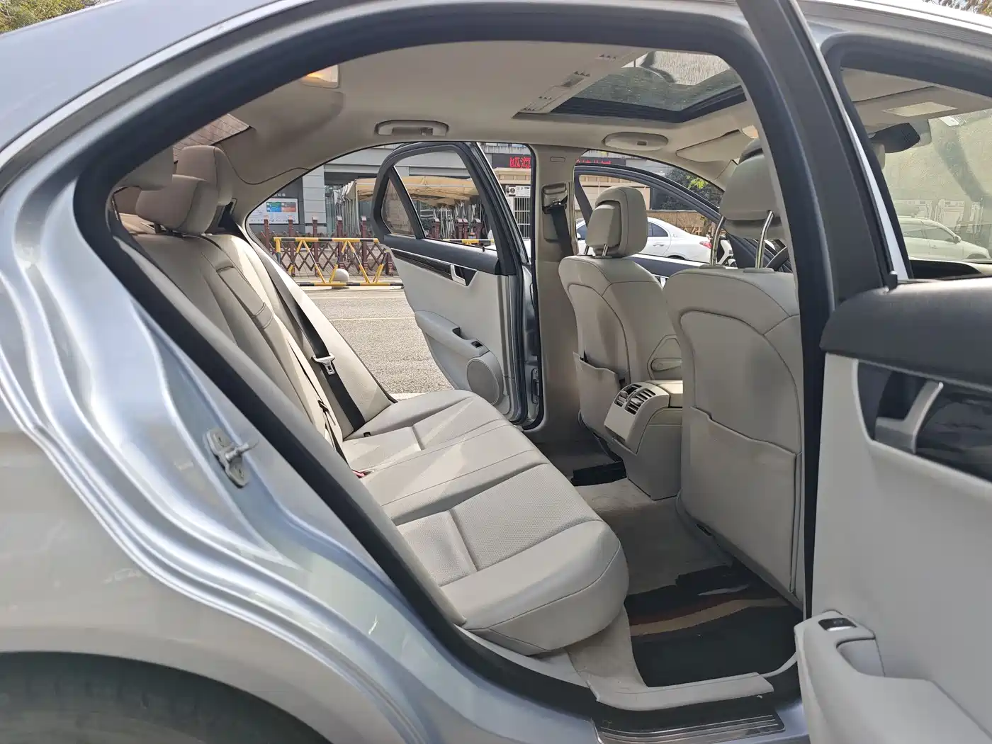 Mercedes-Benz C-Class 2013 C 180 Classic Grand Edition фото 14