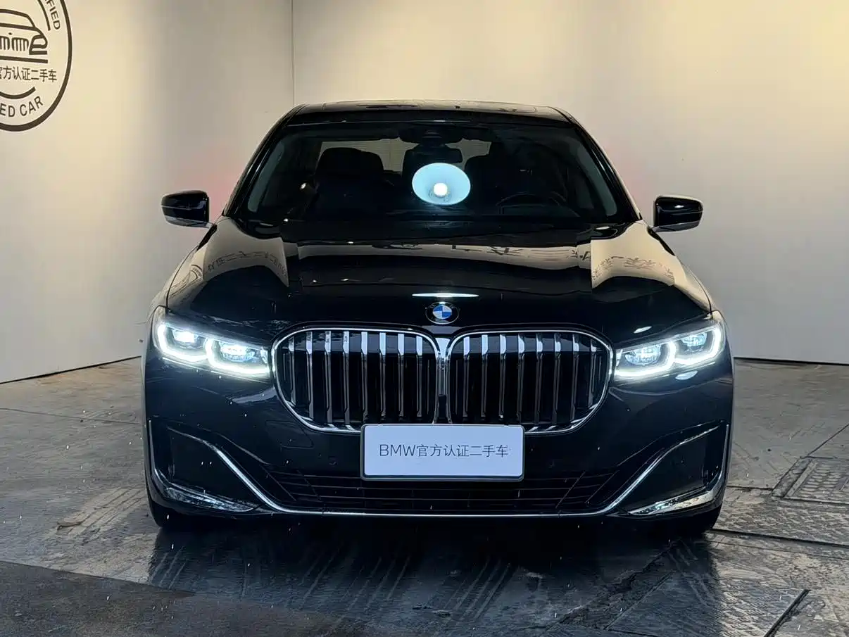 BMW 7 Series 2021 Model 740Li Leading Luxury Package фото 7