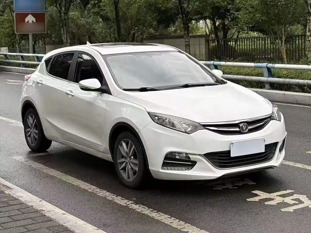 Changan Eado XT 2017 2016 1.6L Manual Stylish Cool Edition