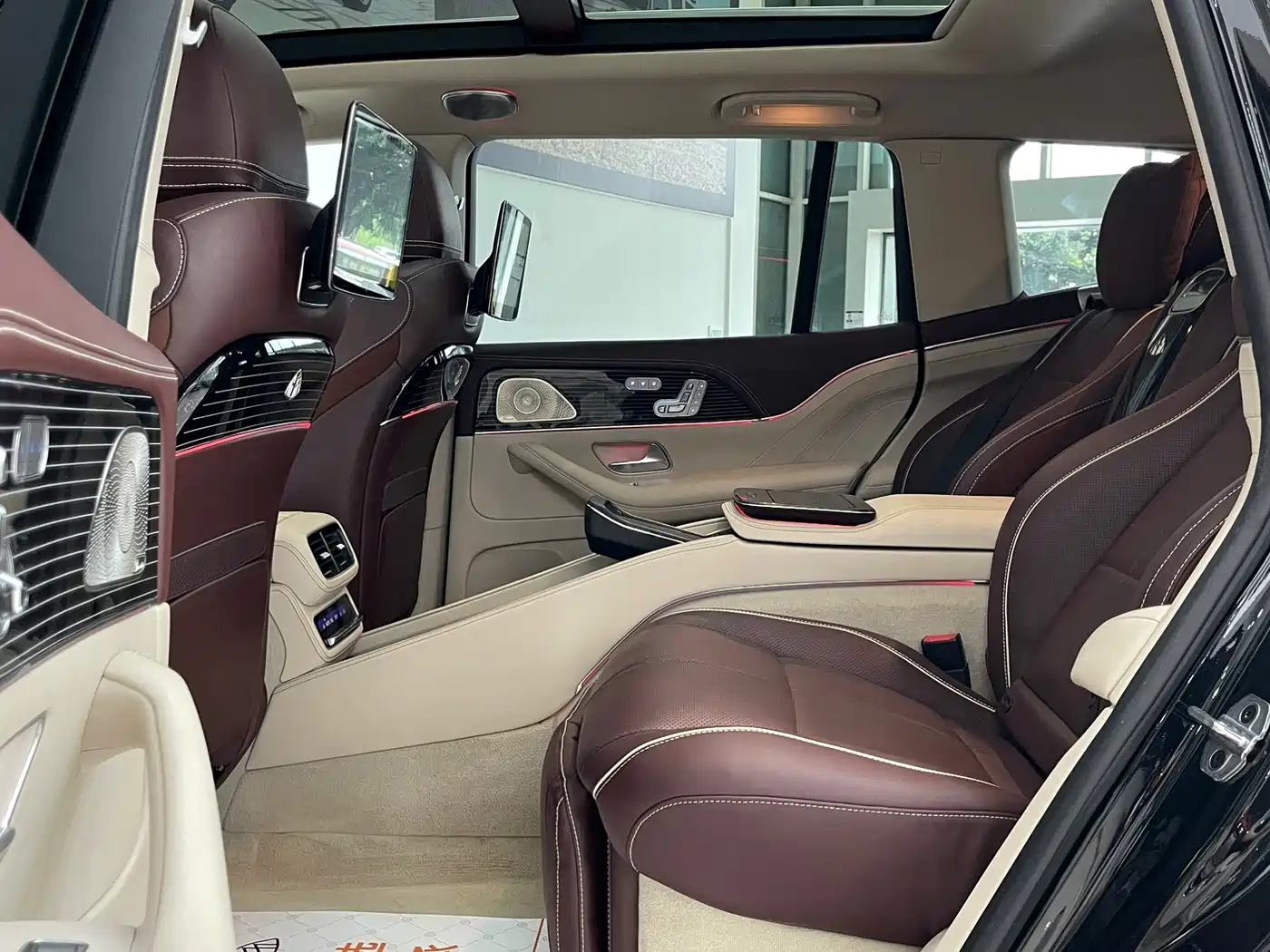 Mercedes-Benz GLS 2023 Second Facelift GLS 450 4MATIC Luxury фото 18