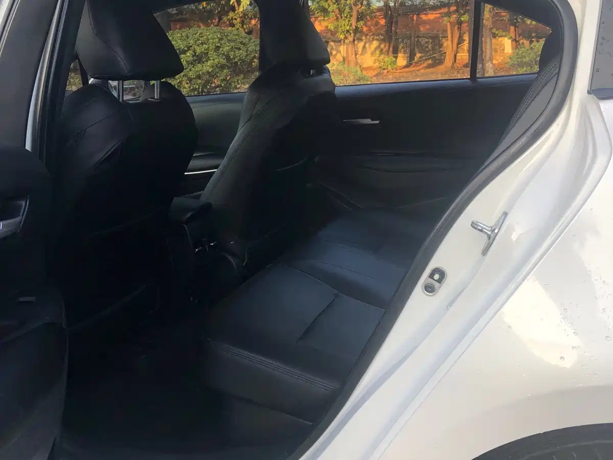 Toyota Levin 2021 Dual Engine 1.8H E-CVT Luxury Edition фото 14