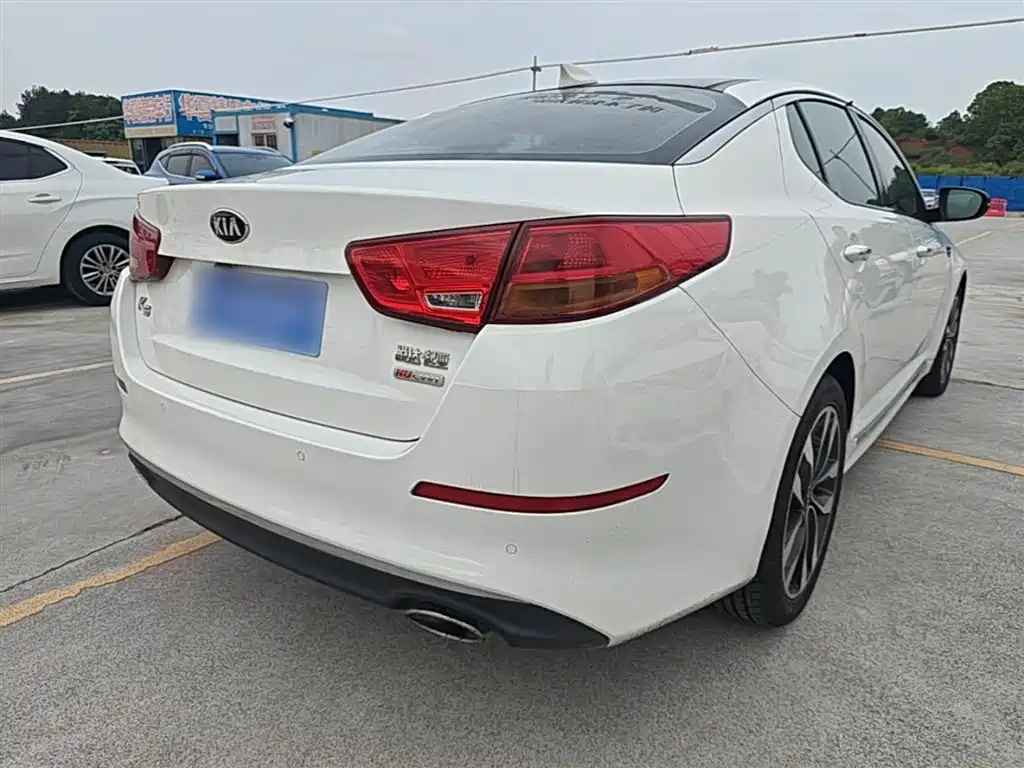 Kia K5 2014 2.0L Automatic LUXURY фото 7