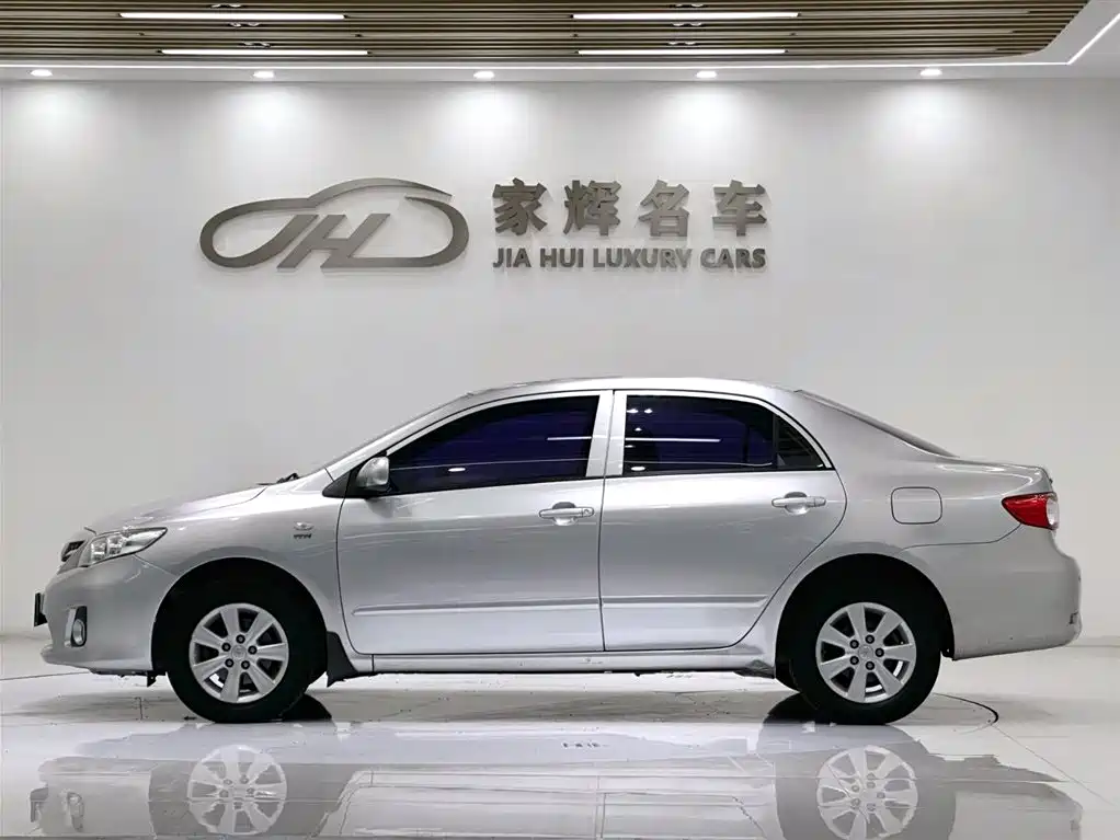 Toyota Corolla 2011 1.6L Automatic GL фото 4