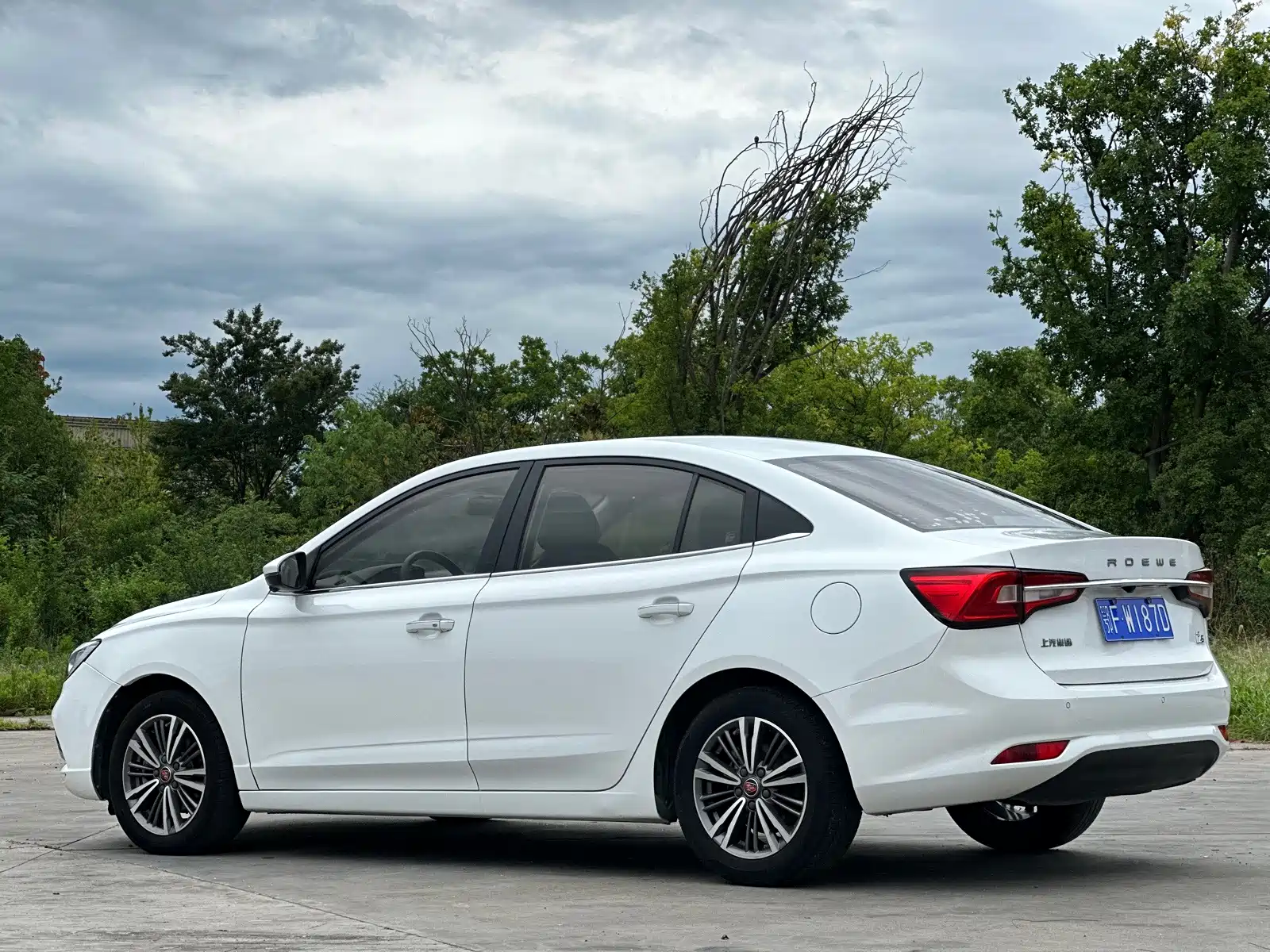 Photo 4 - Roewe i5