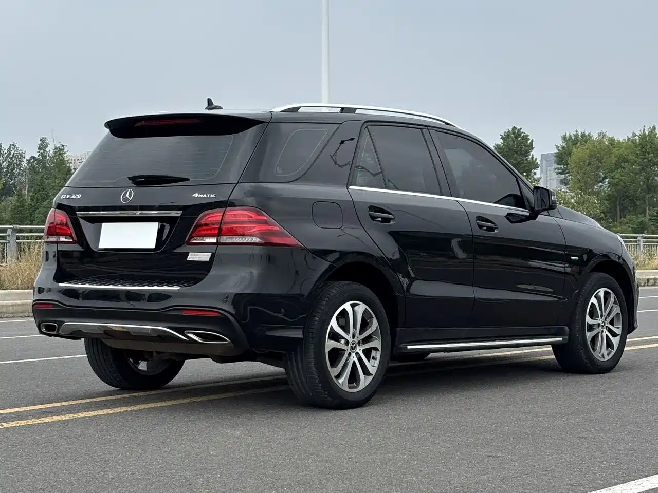 Mercedes-Benz GLE 2019 GLE 320 4MATIC Dynamic Ultimate Edition фото 16